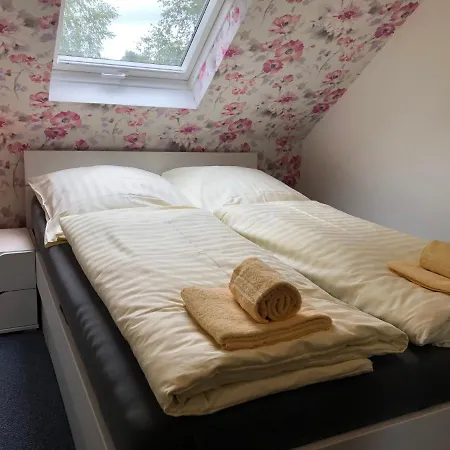 Ferienhaus Kleinkuestelhuis Casa vacanze *